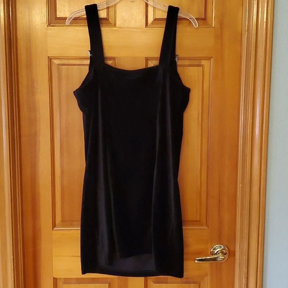 No Boundaries Juniors Black Velvet Ribbed Buckle Overall Dress Size 3X‎ (21)